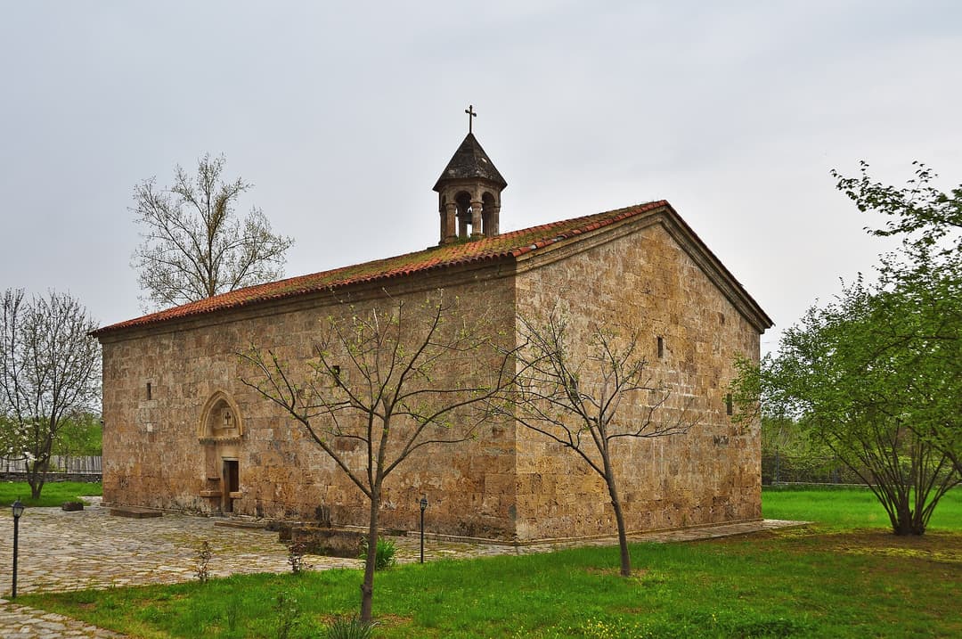 Nic kəndində bərpa olunmuş Çotari alban kilsəsi